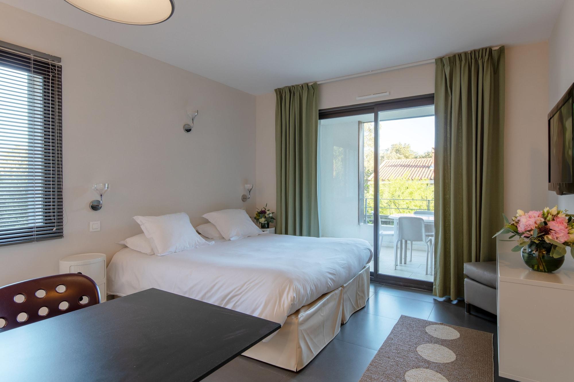 Residence Hoteliere Alcyon Порто-Векио Екстериор снимка