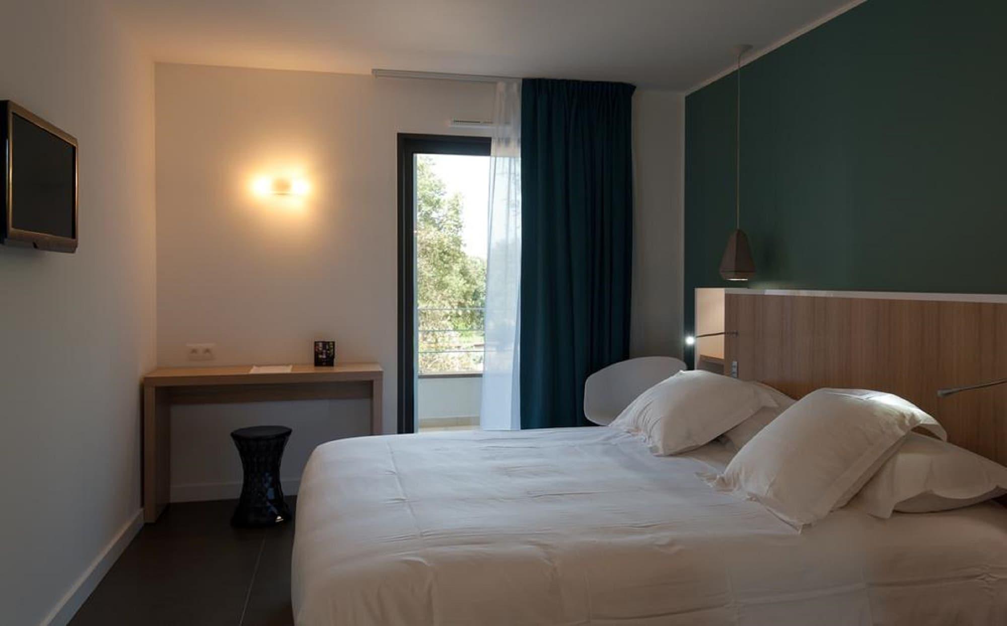 Residence Hoteliere Alcyon Порто-Векио Екстериор снимка