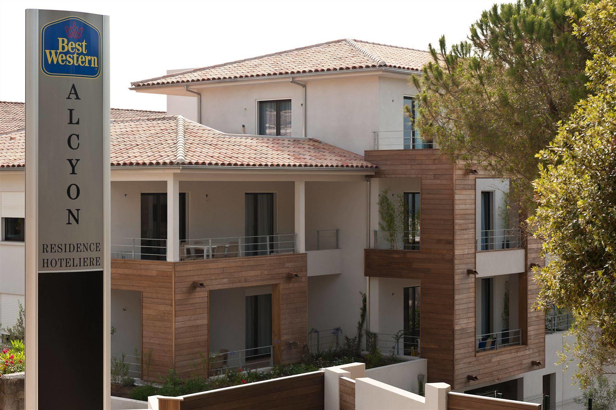Residence Hoteliere Alcyon Порто-Векио Екстериор снимка